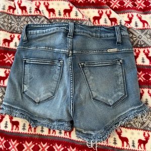 Kan chan jean shorts
